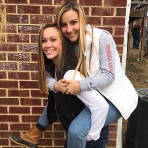 Meet your Posher, Charlotte